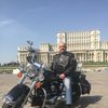 Gabi Balint, imagine din arhiva personală cu motocicleta Harley Davidson, una din marile lui pasiuni