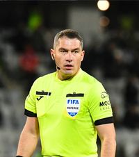 Kovacs, delegat la baraj   Cu o săptămână înainte de finala Ligii Campionilor, arbitrul se va afla la centru pentru partida   Poli Iași - Metaloglobus