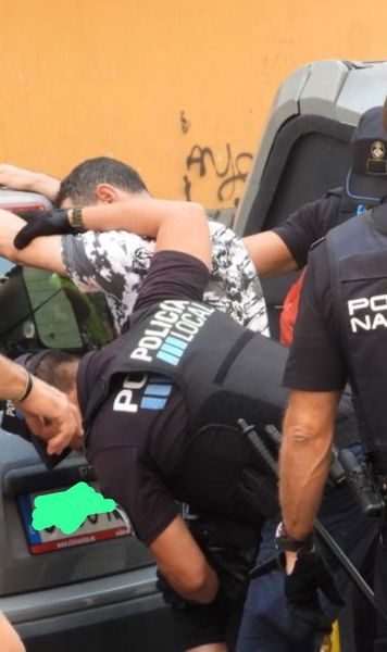 Descindere în forță Poliția a arestat un ultras chiar la pauza meciului !