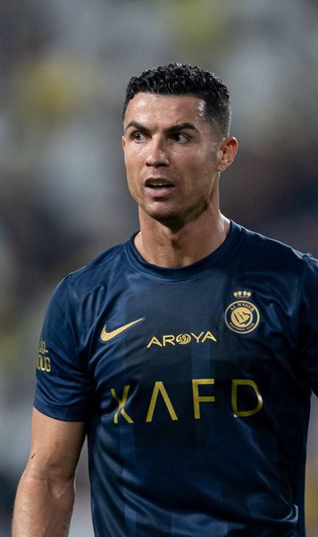 Dublu ghinion Colegul lui Cristiano s-a lovit cu capul de acoperișul băncii de rezerve, la golul portughezului, și a leșinat
