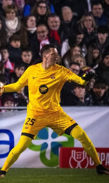 Szczesny, debut la Barcelona Portarul polonez a fost integralist în victoria facilă a catalanilor din Cupa Regelui