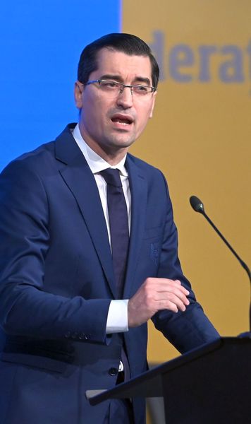 „Burleanu ar putea fi ministru!” Șeful FRF, recomandat și pentru cea mai înaltă funcție a fotbalului european, cea de președinte UEFA : „E foarte bun”