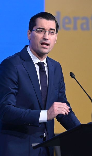 „N-am fost susținut politic” Contre între jurnaliștii GOLAZO.ro și președintele FRF, Răzvan Burleanu, pe marginea susținerii sale politice + legătura cu Dâncu