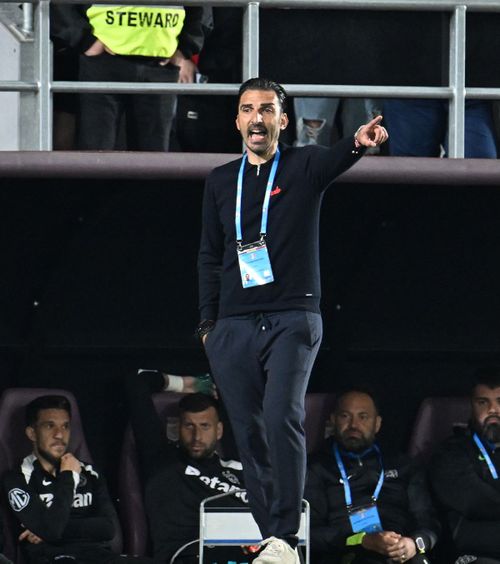 Elias, curtat intens   Ce cotă are Charalambous   să o părăsească pe FCSB  pentru o echipă de tradiție din Grecia