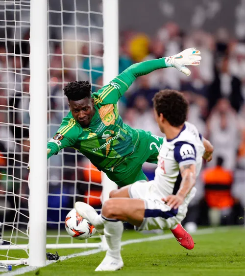 Drăgușin câștigă Europa League!  Tottenham a învins Man. United cu 1-0 » E   primul trofeu european  pentru Spurs din 1984