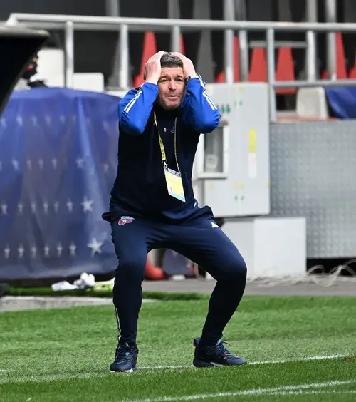 Steaua nu cedează   Clauza lui Oprița, o problemă pentru Sepsi » Covăsnenii au   un nou nume de antrenor pe listă