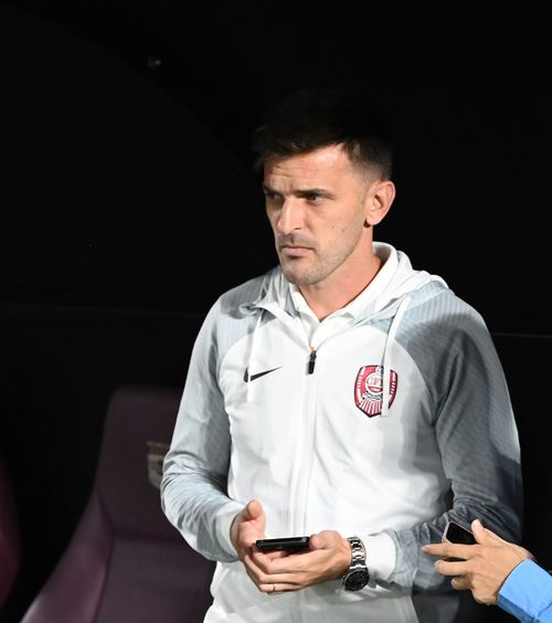 Revoltați    CFR Cluj  acuză două rivale din Liga 1: „Mi se pare inacceptabil ce fac!”
