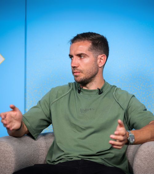 „Tati, îl votăm pe Nicușor, da?”  Cum au reacționat copiii lui Chipciu la   scandalul politic  din România: „Nu toți votanții lui Simion sunt extremiști”